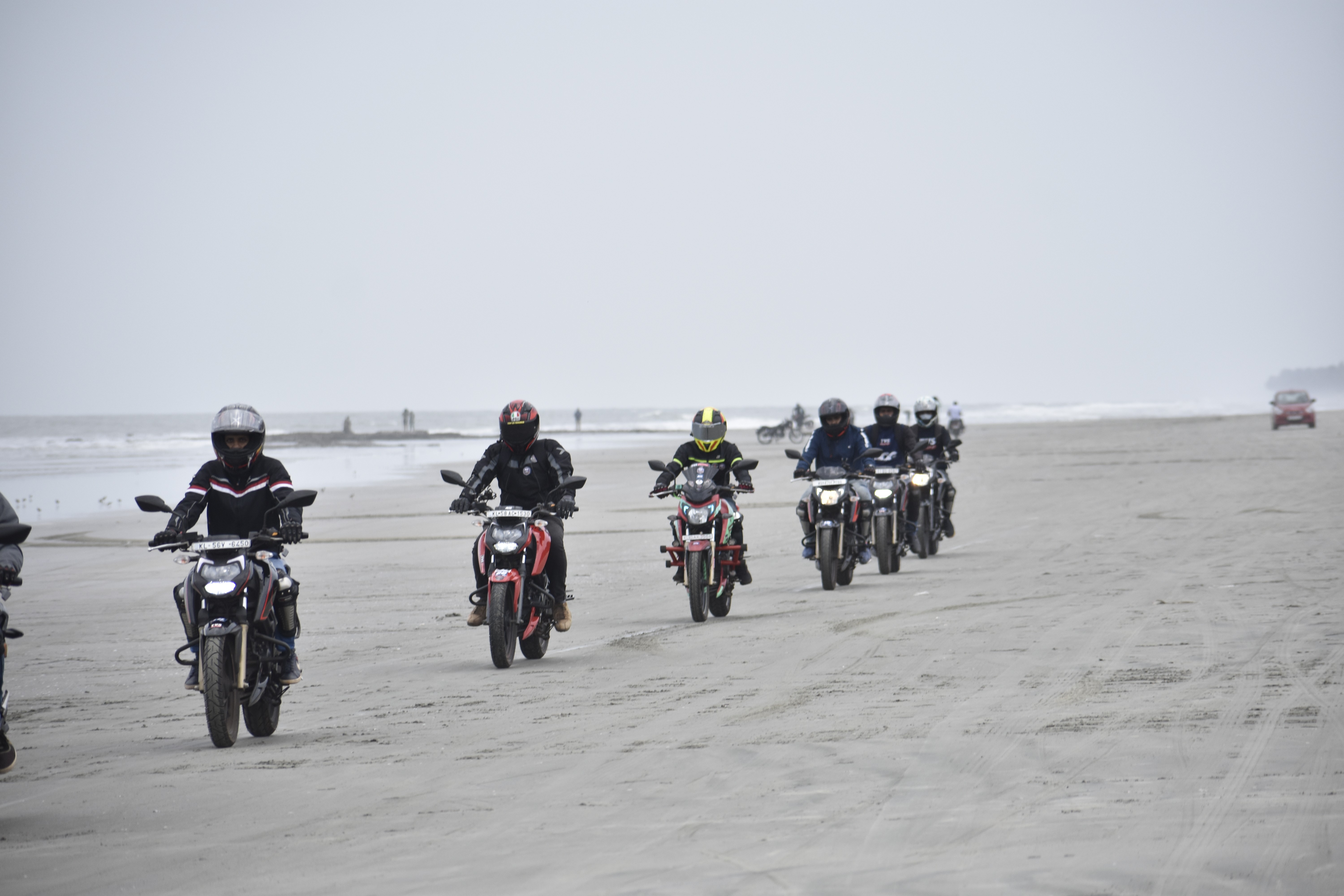 Five easy tips to maximize mileage on your motorcycle